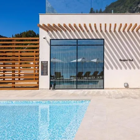 Angsana Corfu & 5* 贝尼蔡斯
