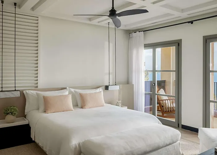 Отель Angsana Corfu & Бенитсес